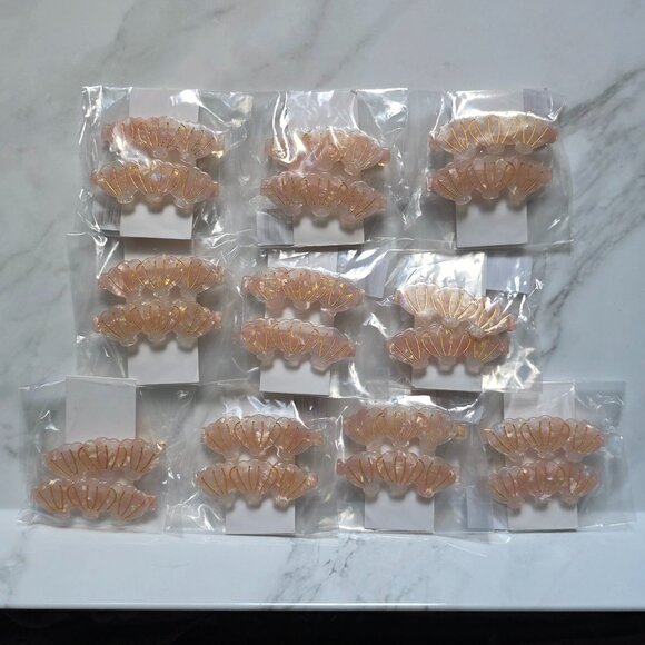 10 pairs SEASHELL HAIR CLIPS from Macy's Beauty Boxes - Picture 1 of 6